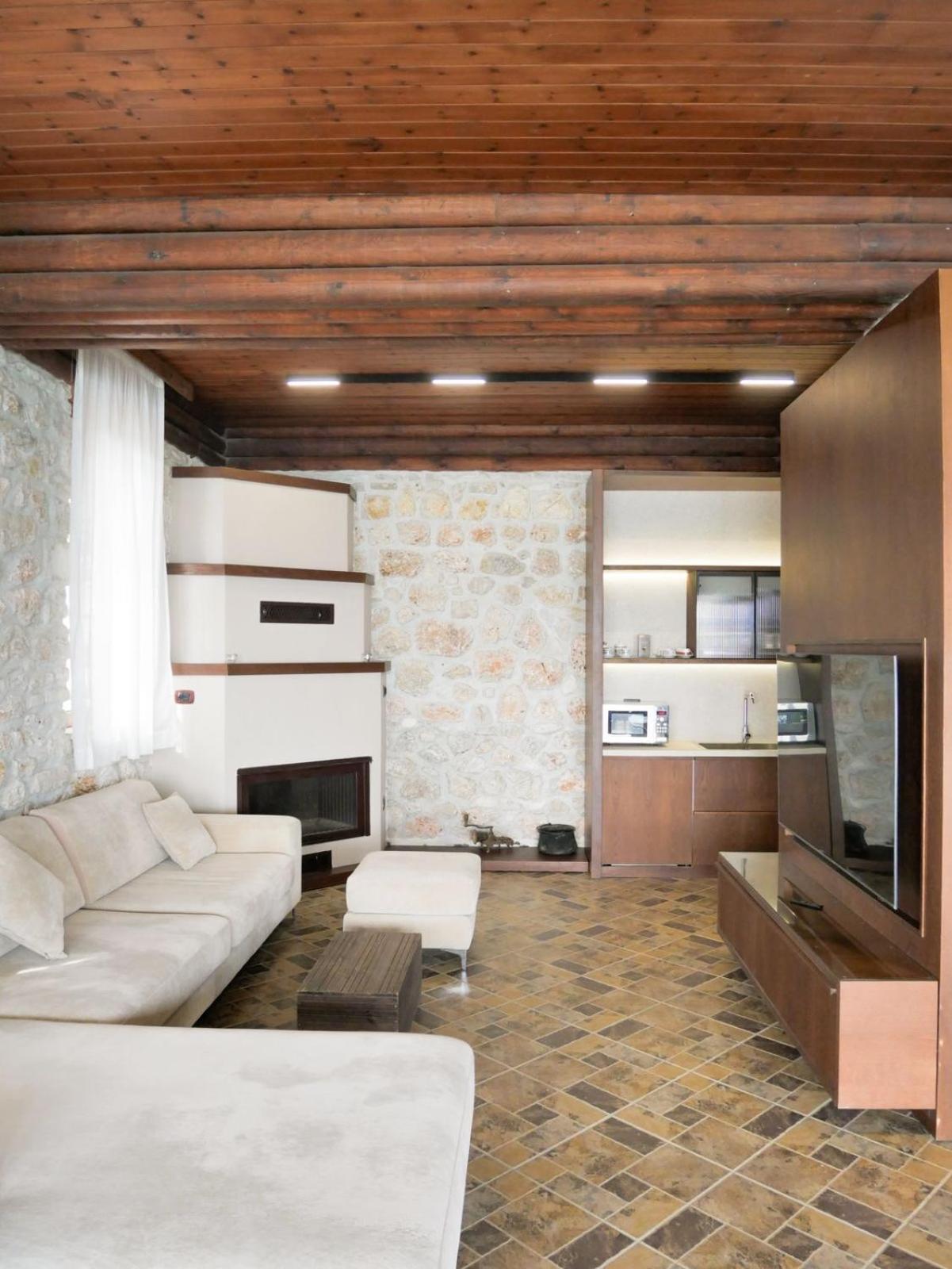 Seaside Duplex Stone Villa Qëparo Exteriér fotografie